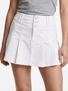 H&M Divided Mini Skirt Crisp White Pleated Size XS